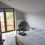 Koliba Nad Bialka Bed & Breakfast 3*