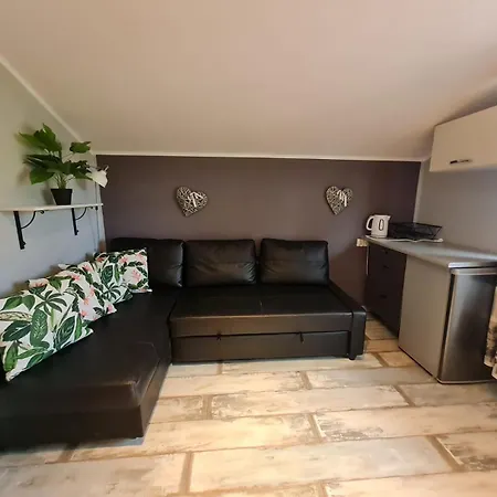 Bed & Breakfast Koliba Nad Bialka *